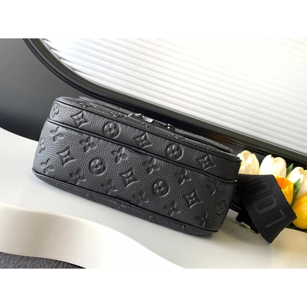 Louis Vuitton S Lock Messenger M58489 22X18X8cm,Louis Vuitton Bags,BAGS