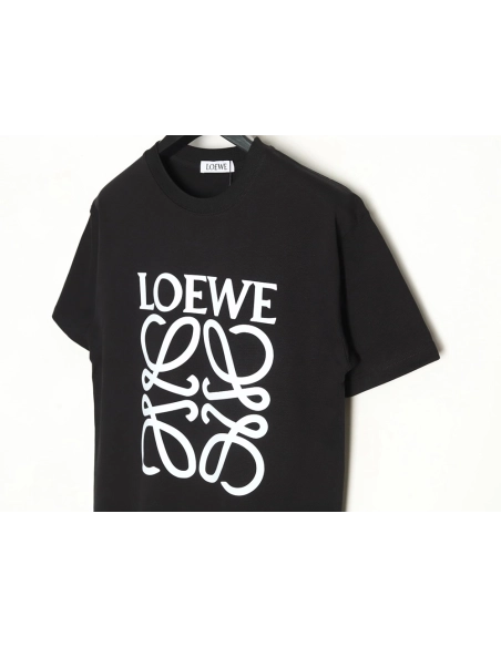 Loewe Fourleaf clover print shortsleeved Tshirt,Loewe T Shirt,Tshirt,APPAREL