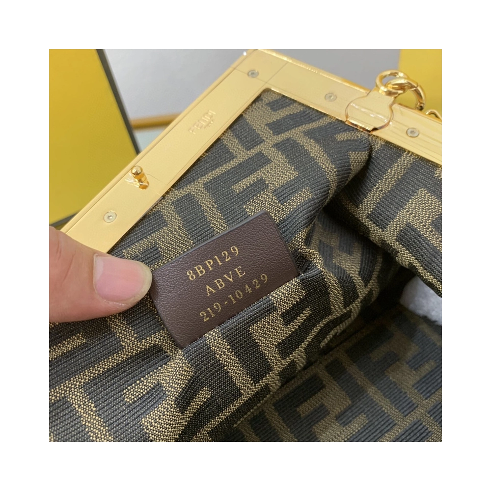 Fendi Bags 56829 26X9.5X18cm