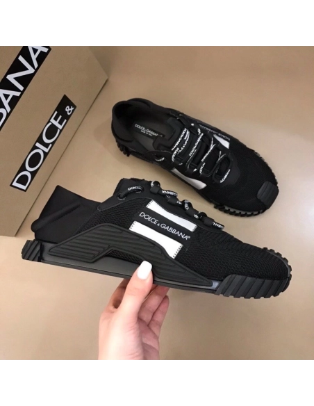 Dolce Gabbana Mens NS1 Slip-on Sneakers In Black Mesh
