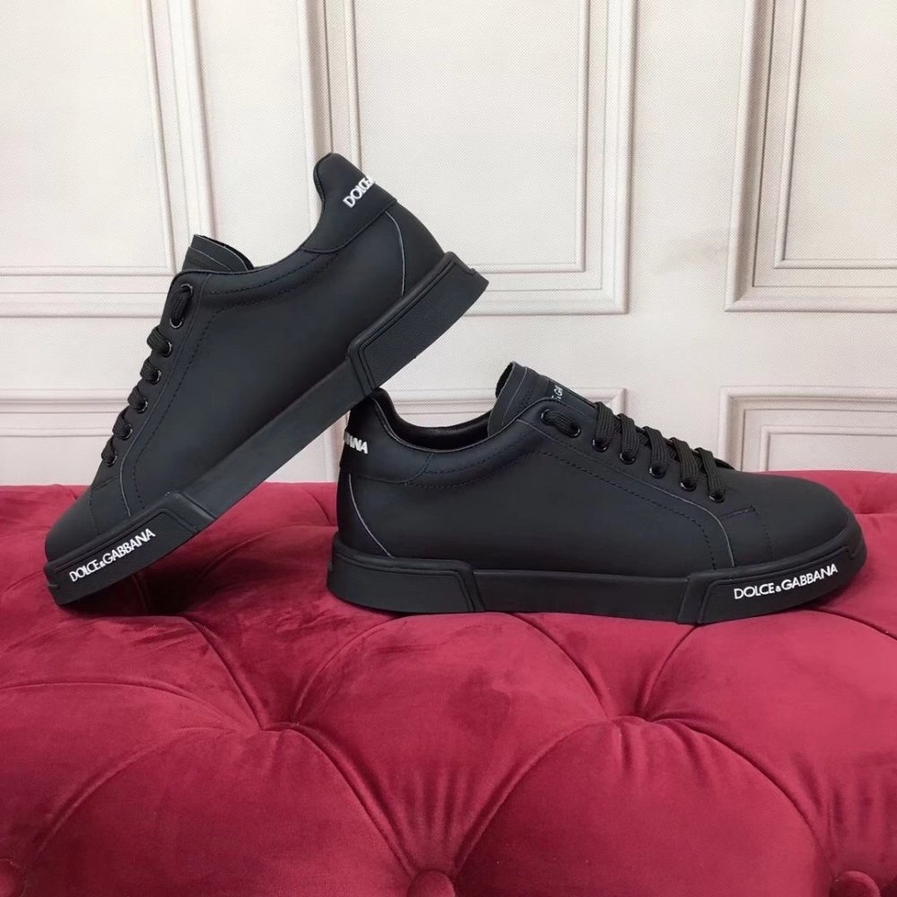 Dolce Gabbana Womens Portofino Sneakers In Black Leather
