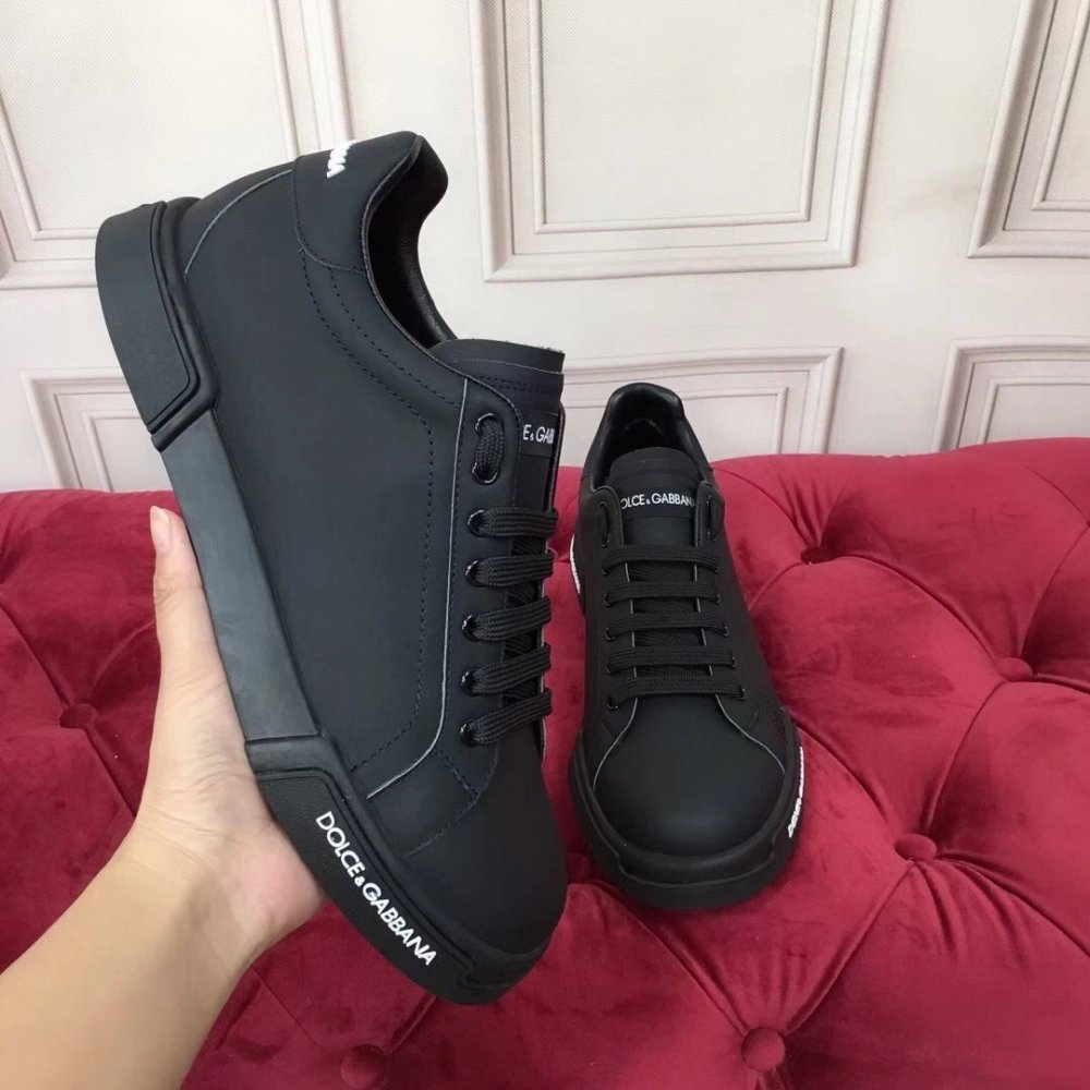 Dolce Gabbana Womens Portofino Sneakers In Black Leather