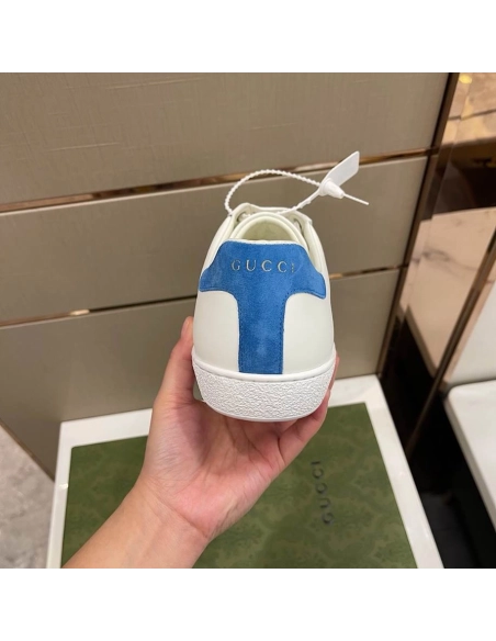 FashionStatement,GUCCI,IconicStyle,ItalianCraftsmanship,LuxuryFootwear,SNEAKER