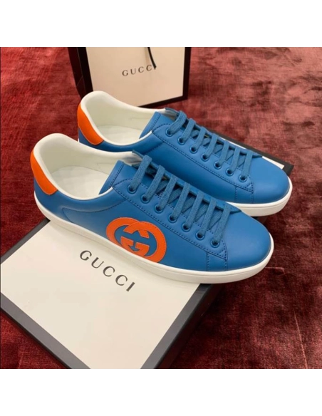 FashionStatement,GUCCI,IconicStyle,ItalianCraftsmanship,LuxuryFootwear,SNEAKER