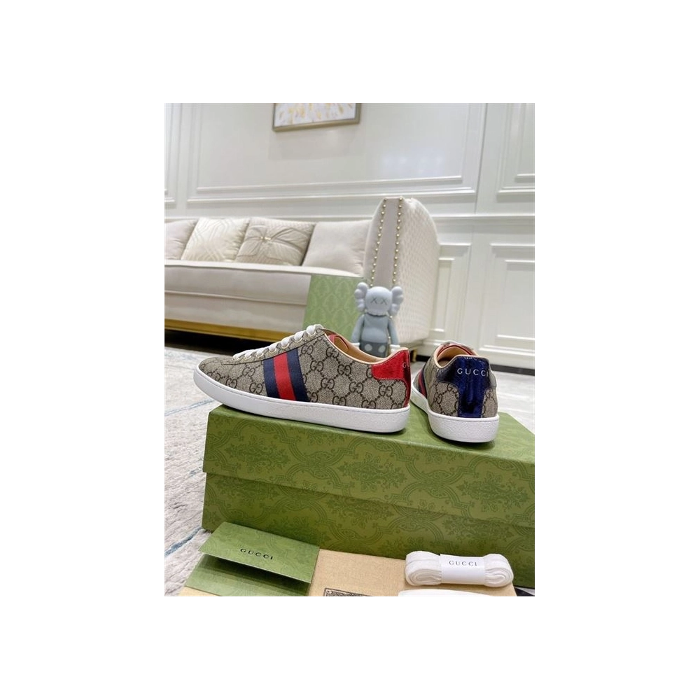 GUCCI,Lowtop,LuxuryFootwear,SNEAKER