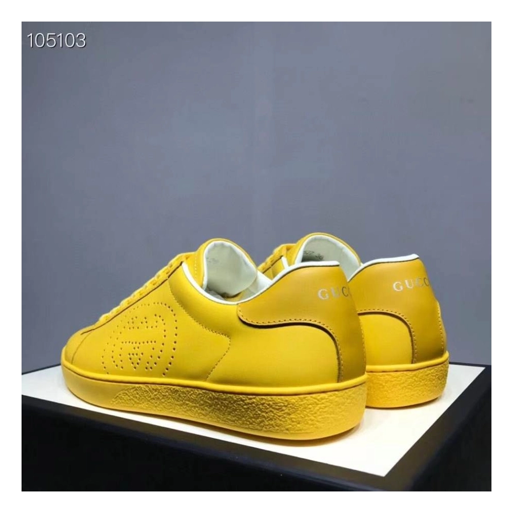 FashionStatement,GUCCI,IconicStyle,ItalianCraftsmanship,LuxuryFootwear,SNEAKER