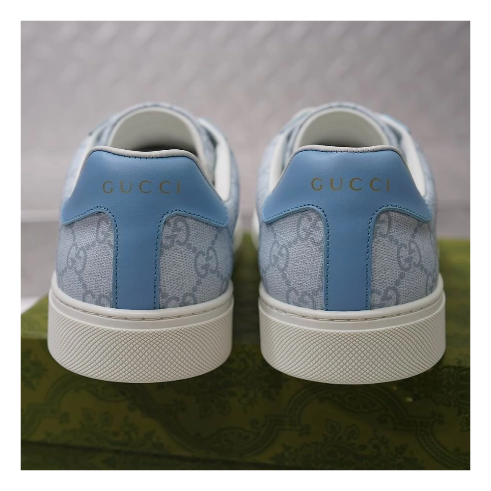 FashionStatement,GUCCI,IconicStyle,ItalianCraftsmanship,LuxuryFootwear,SNEAKER