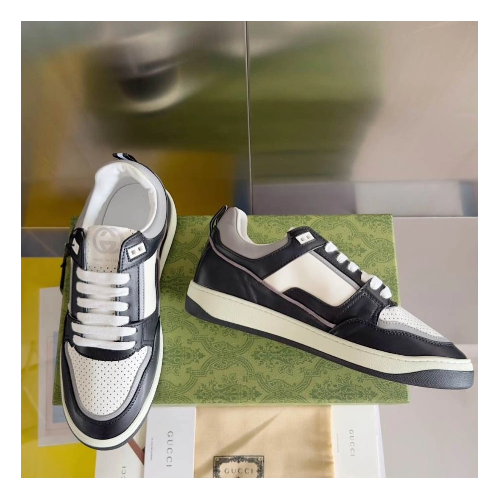 FashionStatement,GUCCI,IconicStyle,ItalianCraftsmanship,LuxuryFootwear,SNEAKER