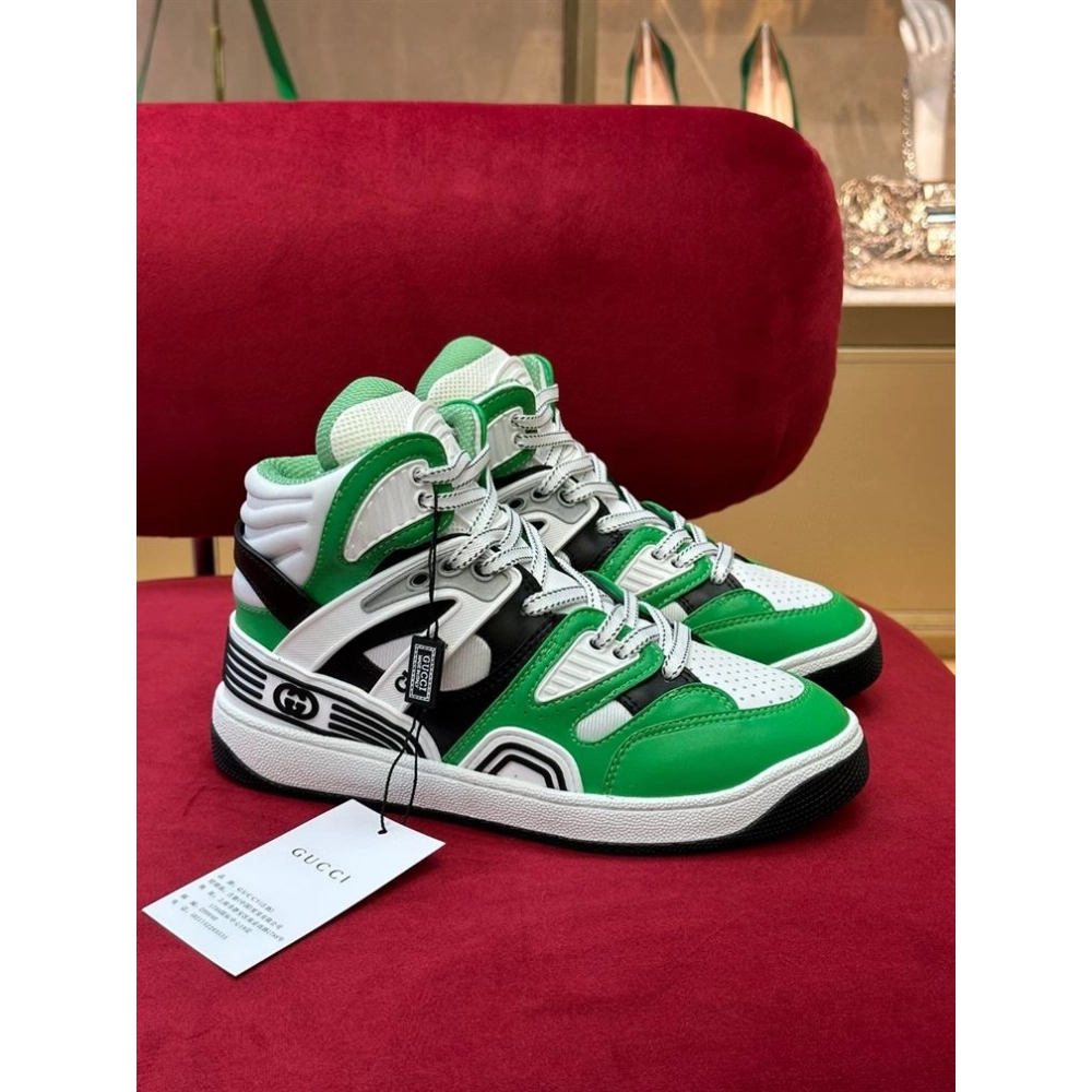 FashionStatement,GUCCI,IconicStyle,ItalianCraftsmanship,LuxuryFootwear,SNEAKER