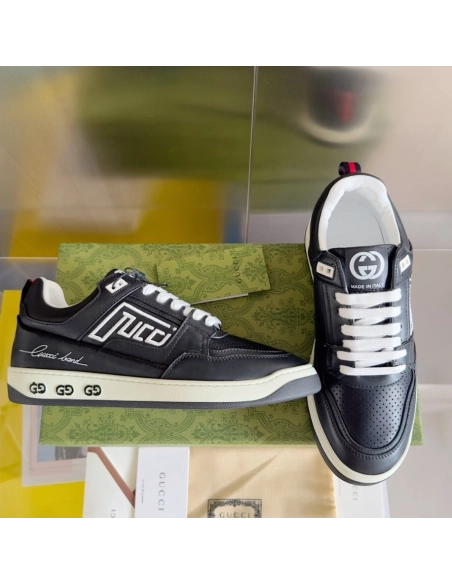 FashionStatement,GUCCI,IconicStyle,ItalianCraftsmanship,LuxuryFootwear,SNEAKER