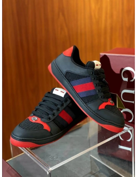 FashionStatement,GUCCI,IconicStyle,ItalianCraftsmanship,LuxuryFootwear,SNEAKER