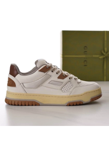 FashionStatement,GUCCI,IconicStyle,ItalianCraftsmanship,LuxuryFootwear,SNEAKER