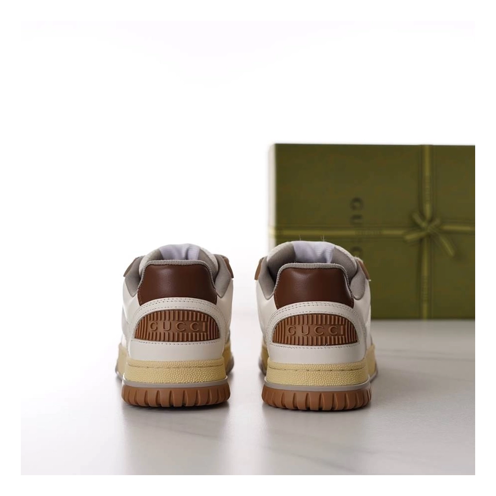 FashionStatement,GUCCI,IconicStyle,ItalianCraftsmanship,LuxuryFootwear,SNEAKER