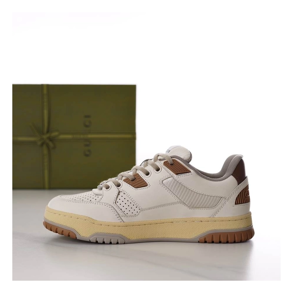 FashionStatement,GUCCI,IconicStyle,ItalianCraftsmanship,LuxuryFootwear,SNEAKER