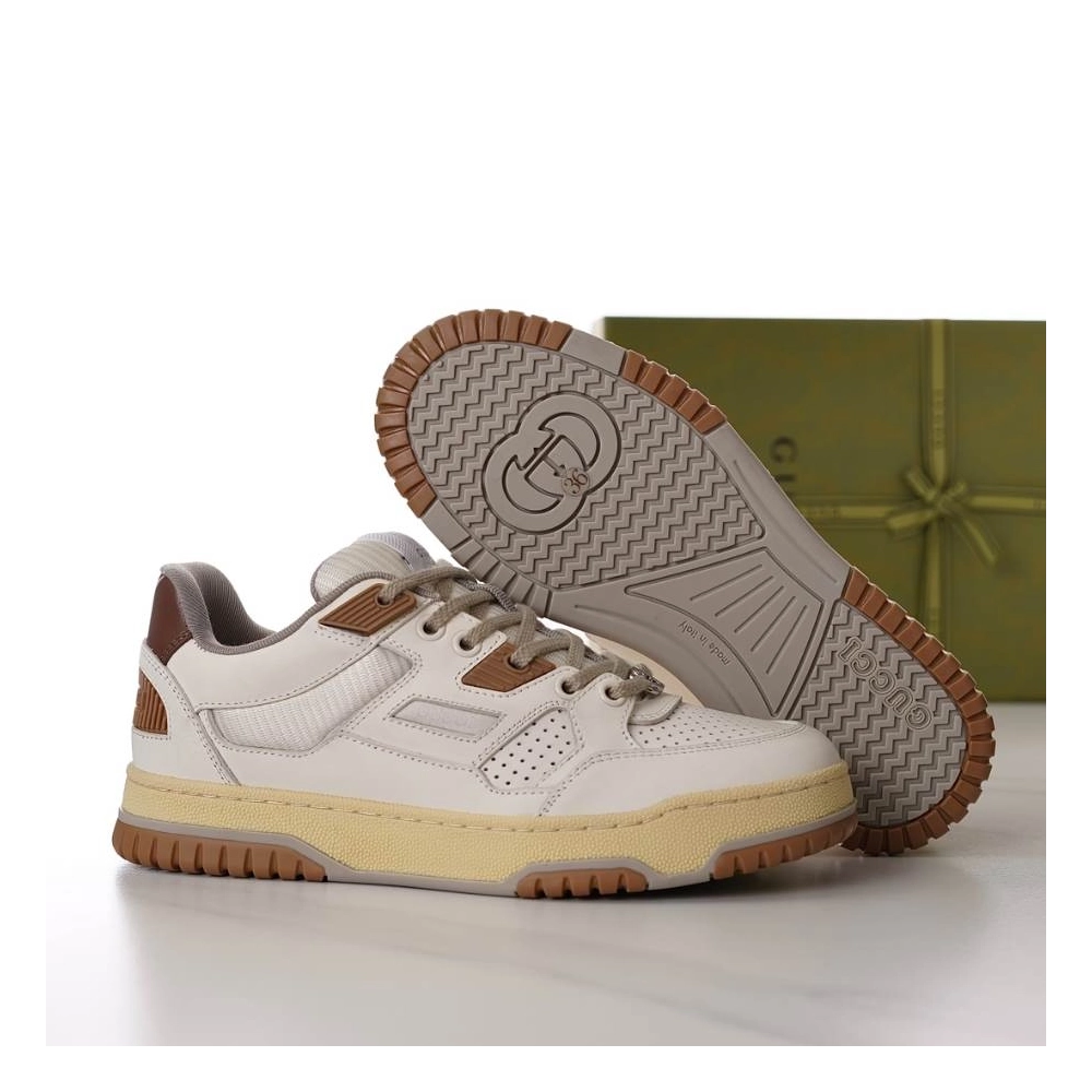 FashionStatement,GUCCI,IconicStyle,ItalianCraftsmanship,LuxuryFootwear,SNEAKER