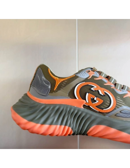 FashionStatement,GUCCI,IconicStyle,ItalianCraftsmanship,LuxuryFootwear,SNEAKER