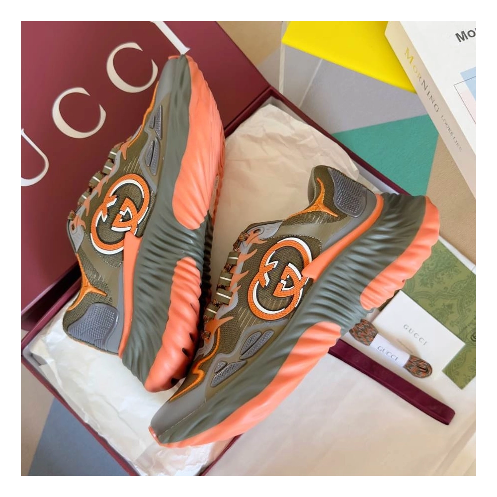 FashionStatement,GUCCI,IconicStyle,ItalianCraftsmanship,LuxuryFootwear,SNEAKER