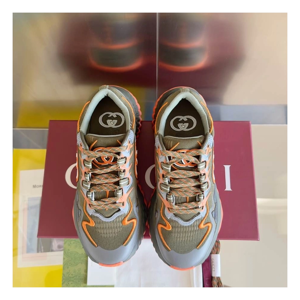 FashionStatement,GUCCI,IconicStyle,ItalianCraftsmanship,LuxuryFootwear,SNEAKER