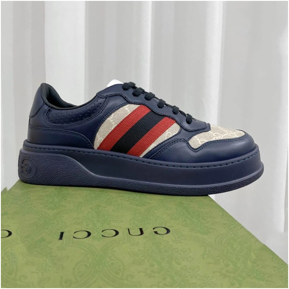 FashionStatement,GUCCI,IconicStyle,ItalianCraftsmanship,LuxuryFootwear,SNEAKER