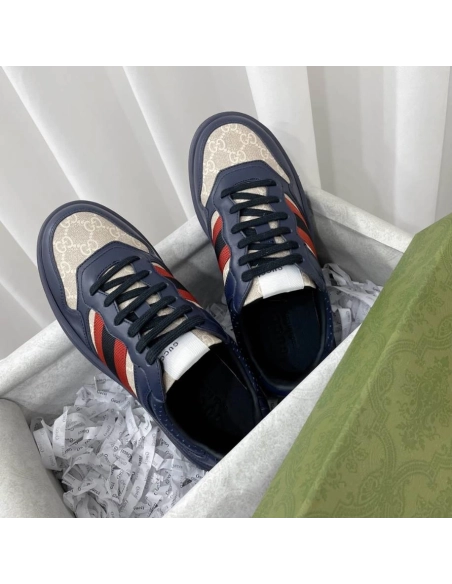 FashionStatement,GUCCI,IconicStyle,ItalianCraftsmanship,LuxuryFootwear,SNEAKER