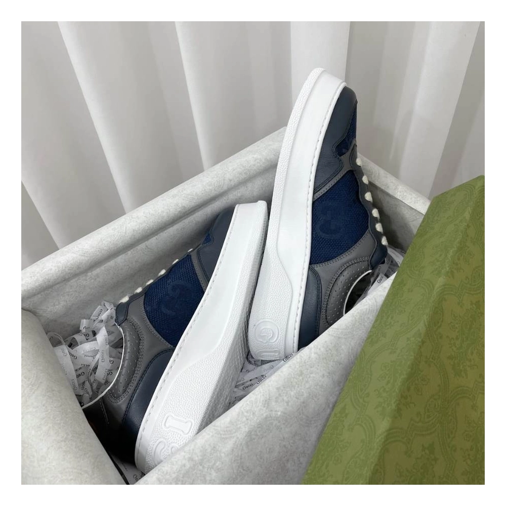 FashionStatement,GUCCI,IconicStyle,ItalianCraftsmanship,LuxuryFootwear,SNEAKER