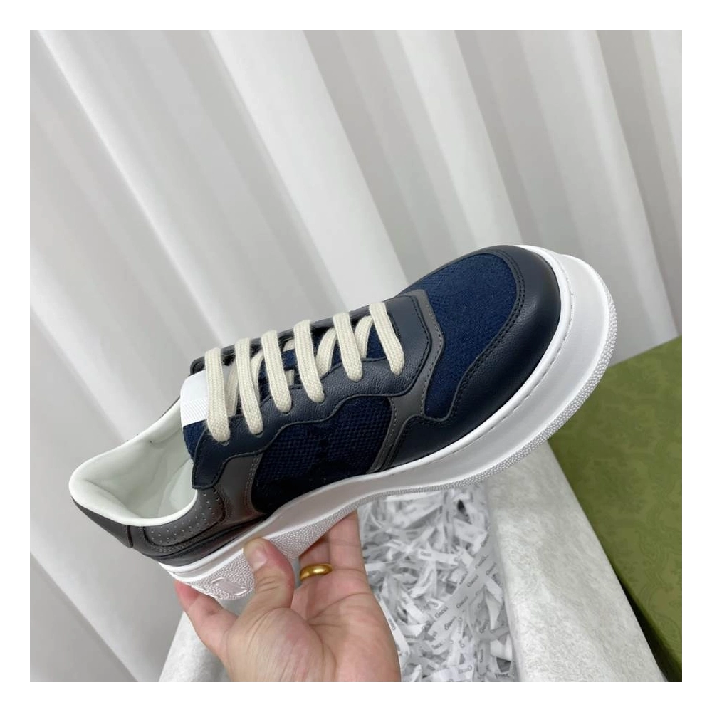 FashionStatement,GUCCI,IconicStyle,ItalianCraftsmanship,LuxuryFootwear,SNEAKER