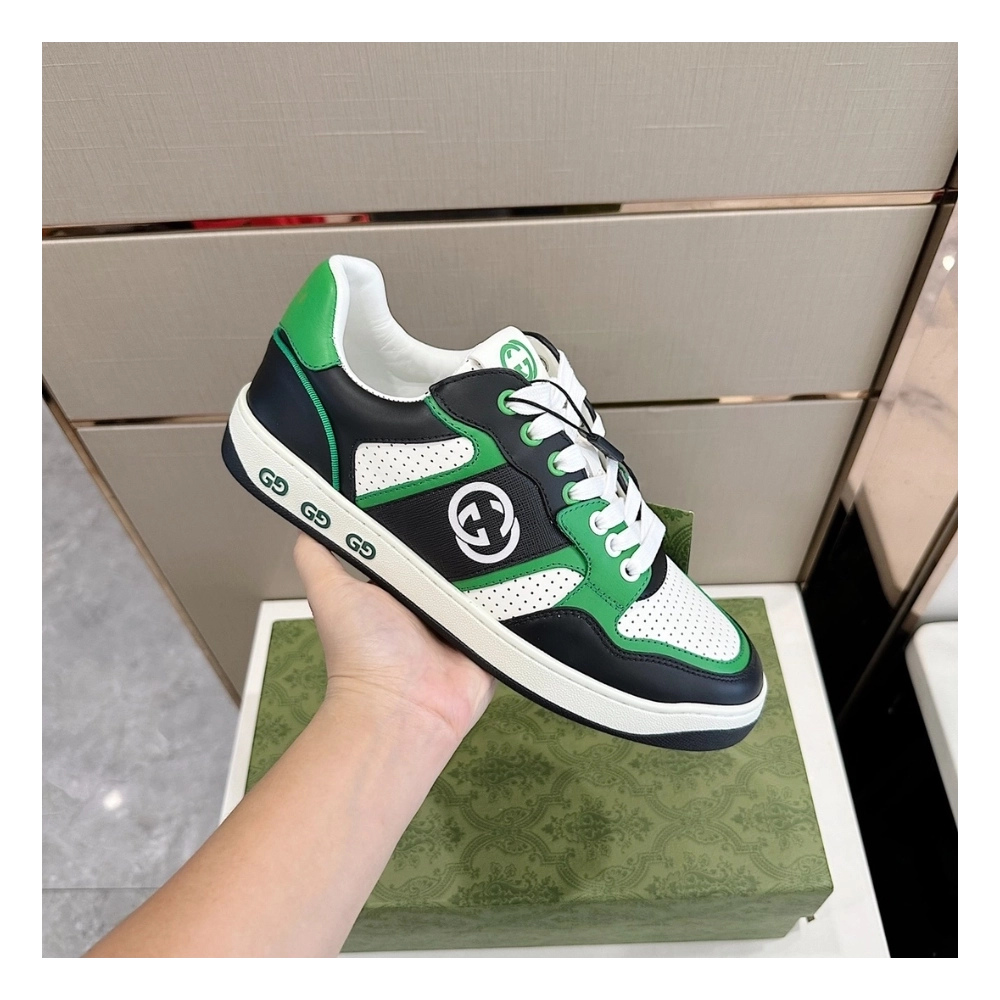 FashionStatement,GUCCI,IconicStyle,ItalianCraftsmanship,LuxuryFootwear,SNEAKER