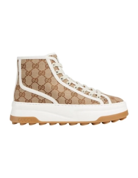 FashionStatement,GUCCI,IconicStyle,ItalianCraftsmanship,LuxuryFootwear,SNEAKER