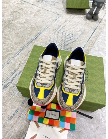 FashionStatement,GUCCI,IconicStyle,ItalianCraftsmanship,LuxuryFootwear,SNEAKER