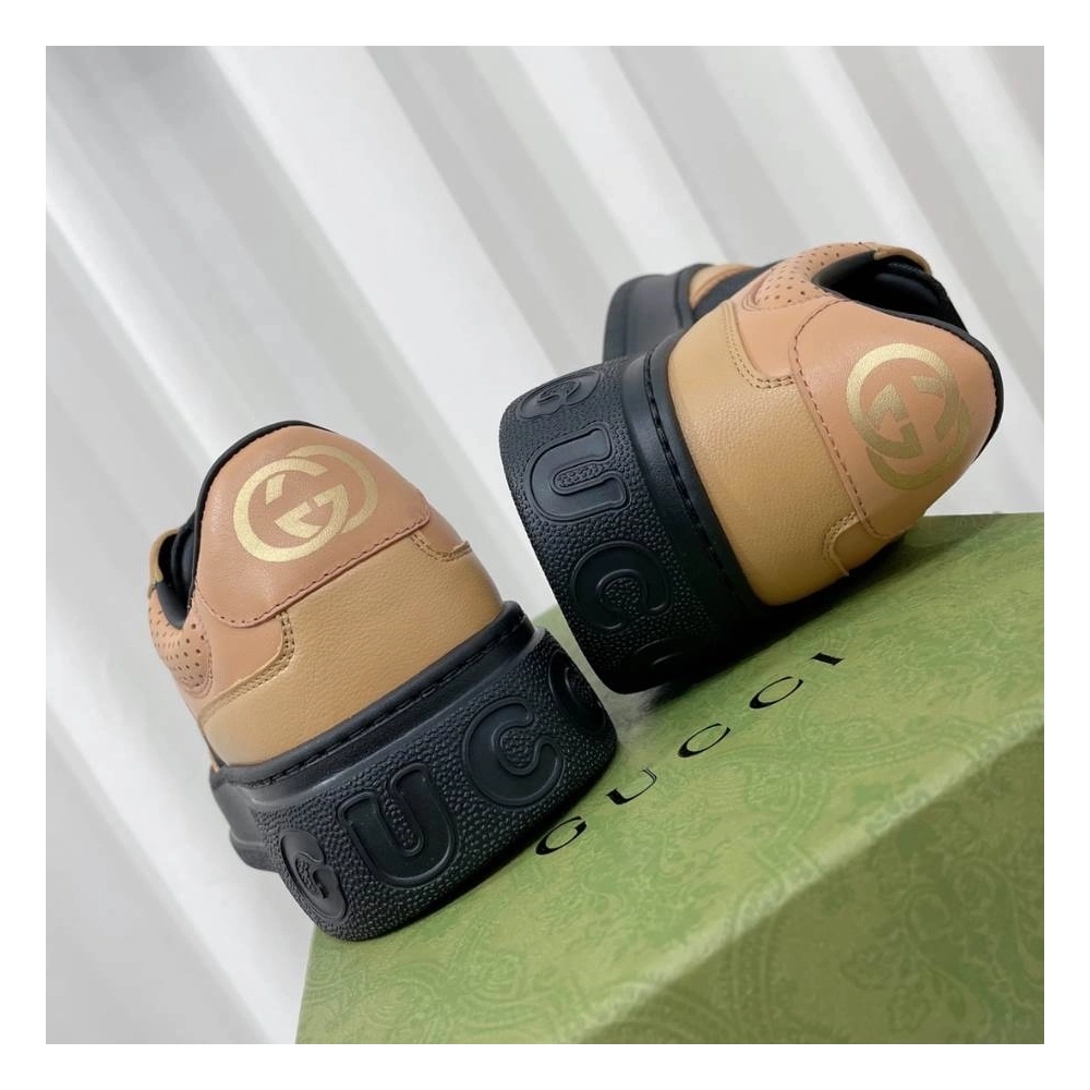 FashionStatement,GUCCI,IconicStyle,ItalianCraftsmanship,LuxuryFootwear,SNEAKER