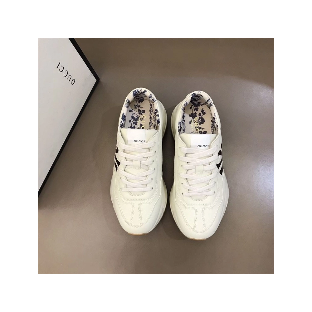 FashionStatement,GUCCI,IconicStyle,ItalianCraftsmanship,LuxuryFootwear,SNEAKER