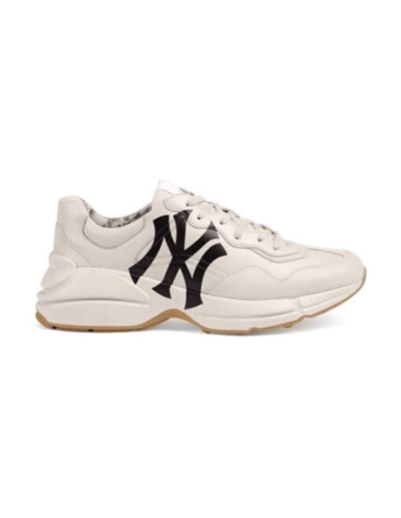 FashionStatement,GUCCI,IconicStyle,ItalianCraftsmanship,LuxuryFootwear,SNEAKER