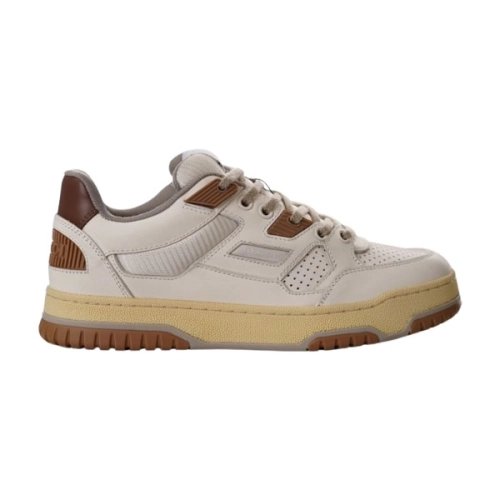 FashionStatement,GUCCI,IconicStyle,ItalianCraftsmanship,LuxuryFootwear,SNEAKER