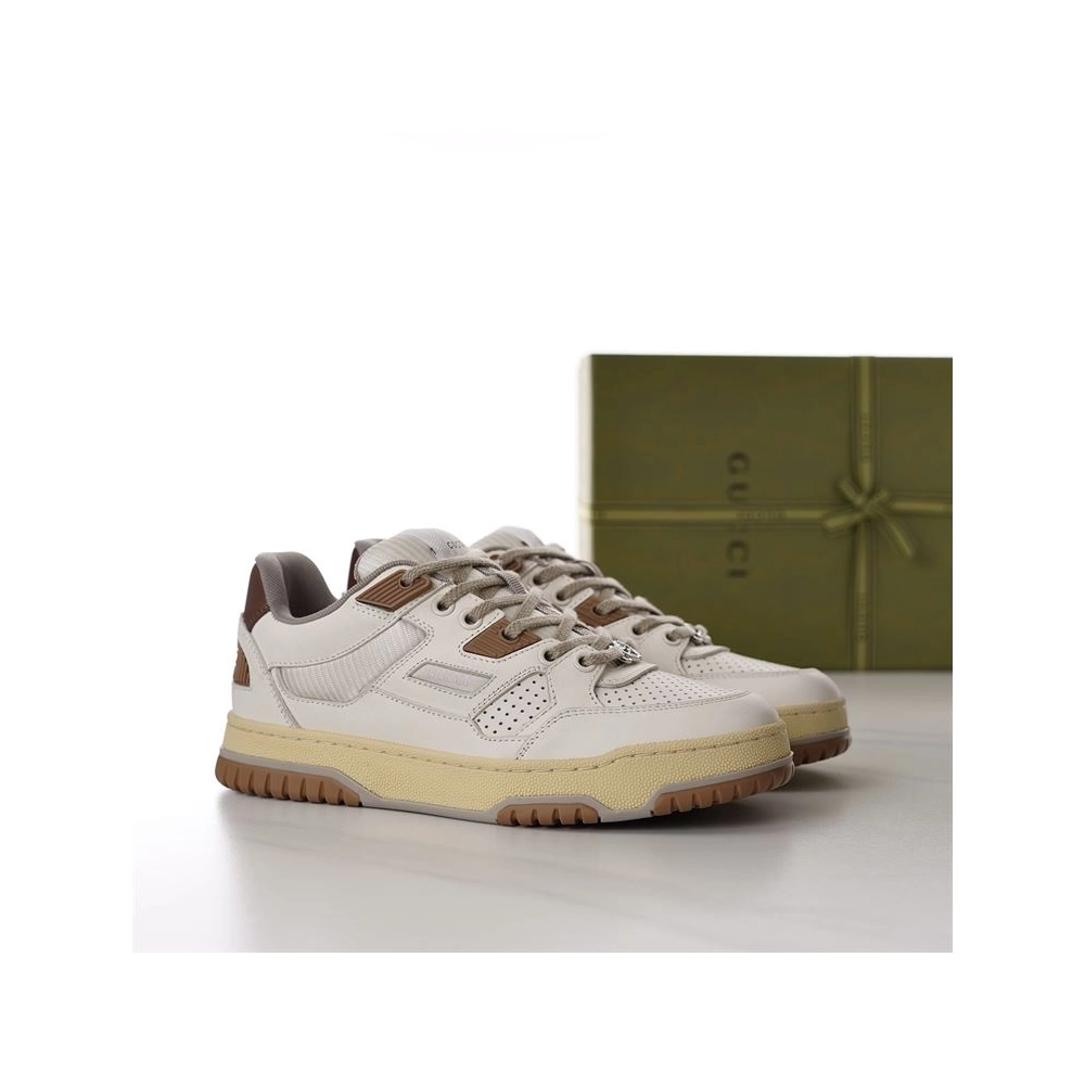 FashionStatement,GUCCI,IconicStyle,ItalianCraftsmanship,LuxuryFootwear,SNEAKER