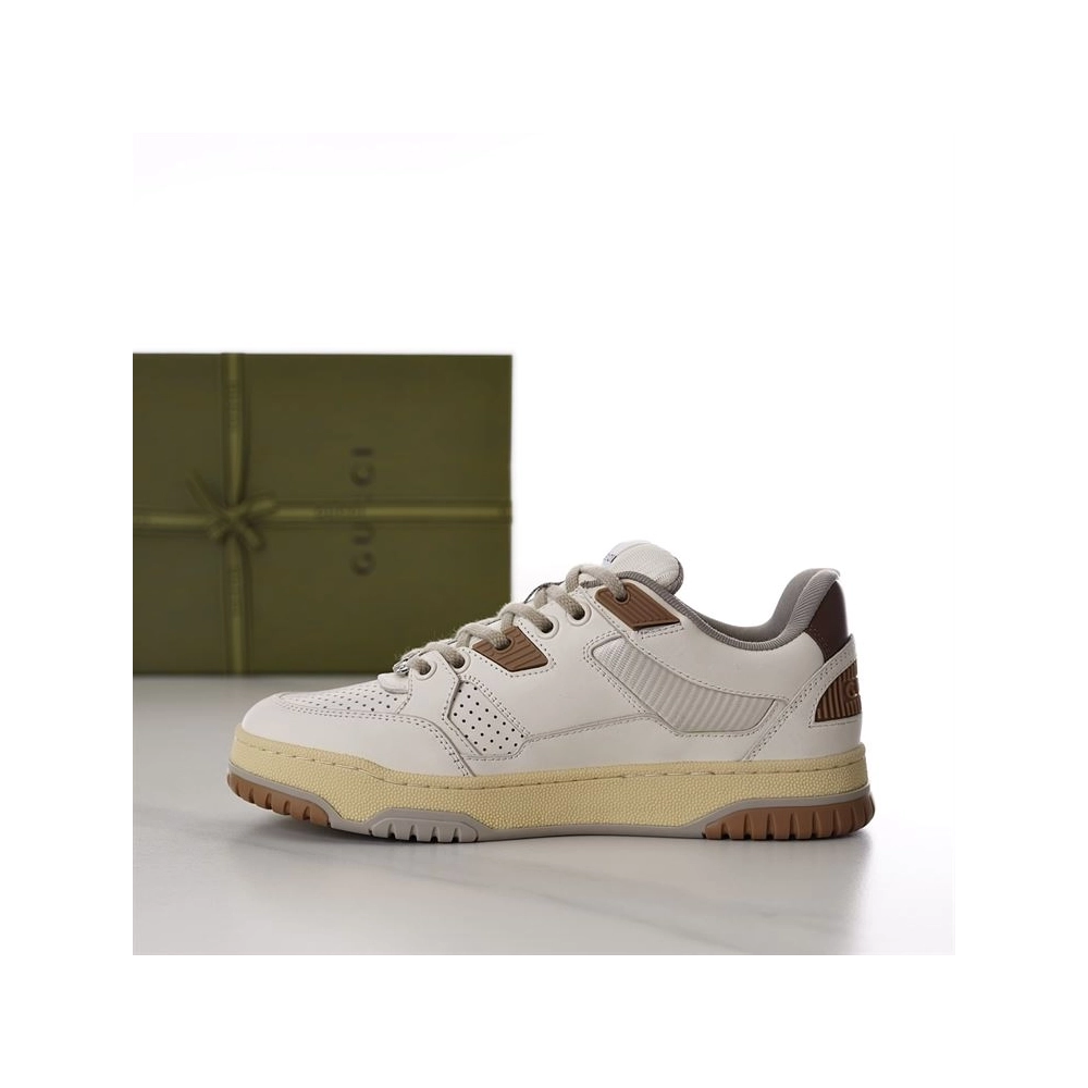 FashionStatement,GUCCI,IconicStyle,ItalianCraftsmanship,LuxuryFootwear,SNEAKER