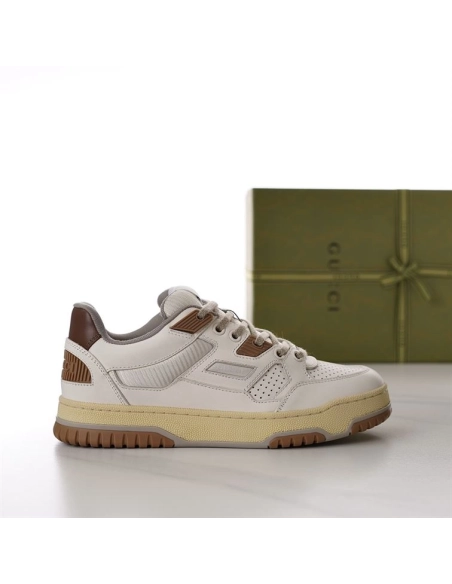 FashionStatement,GUCCI,IconicStyle,ItalianCraftsmanship,LuxuryFootwear,SNEAKER