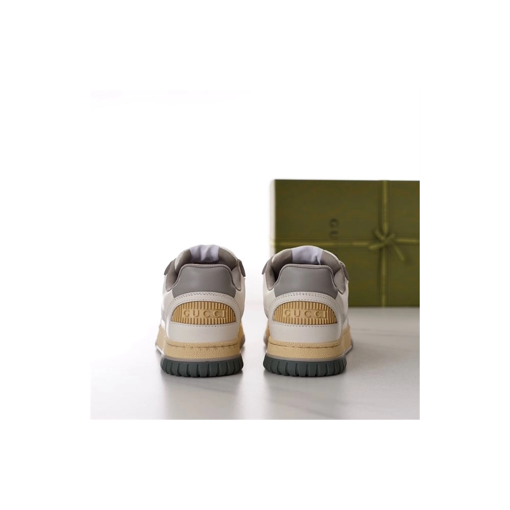 FashionStatement,GUCCI,IconicStyle,ItalianCraftsmanship,LuxuryFootwear,SNEAKER