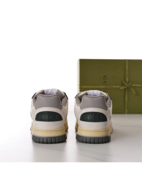 FashionStatement,IconicStyle,ItalianCraftsmanship,LuxuryFootwear,SNEAKER