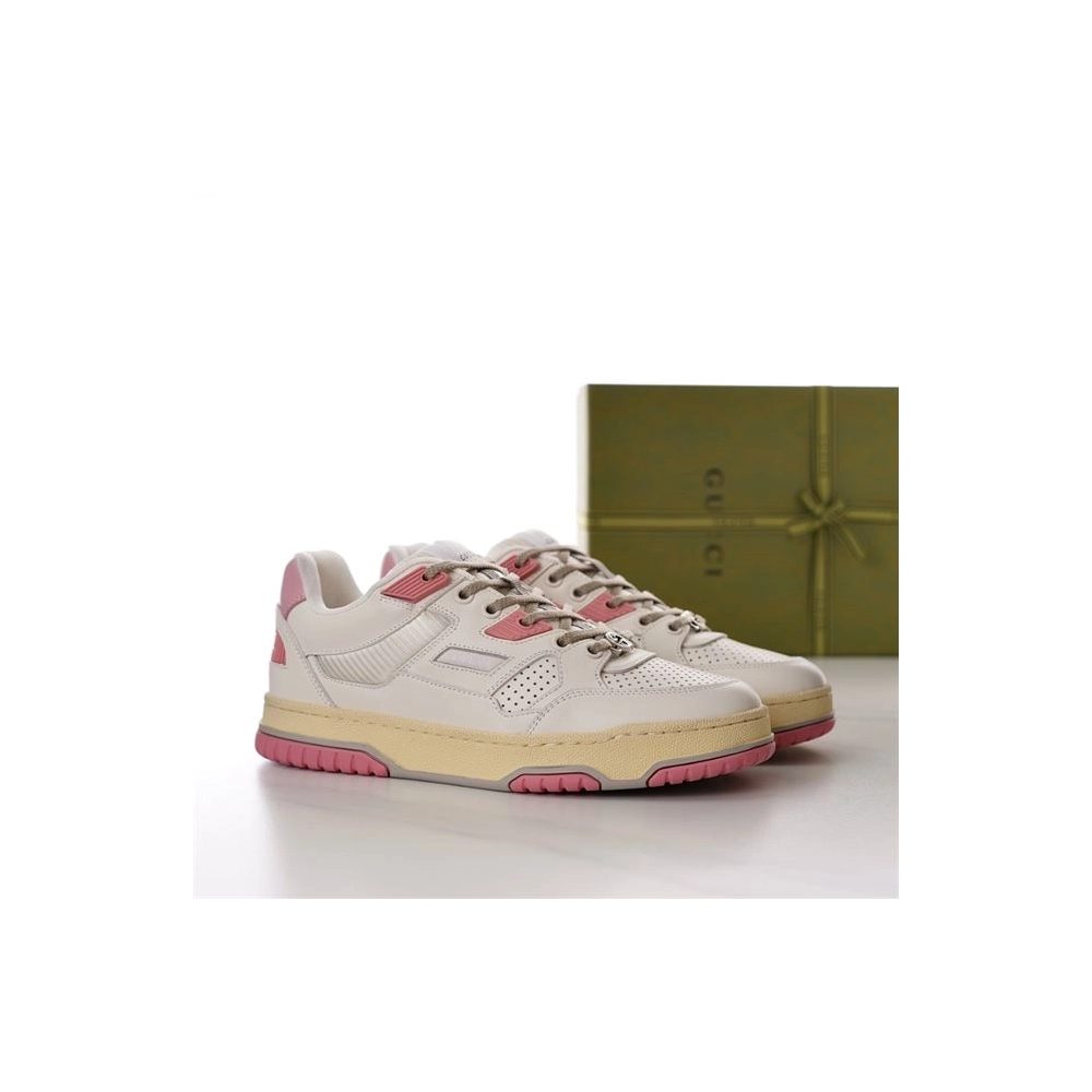 FashionStatement,GUCCI,IconicStyle,ItalianCraftsmanship,LuxuryFootwear,SNEAKER