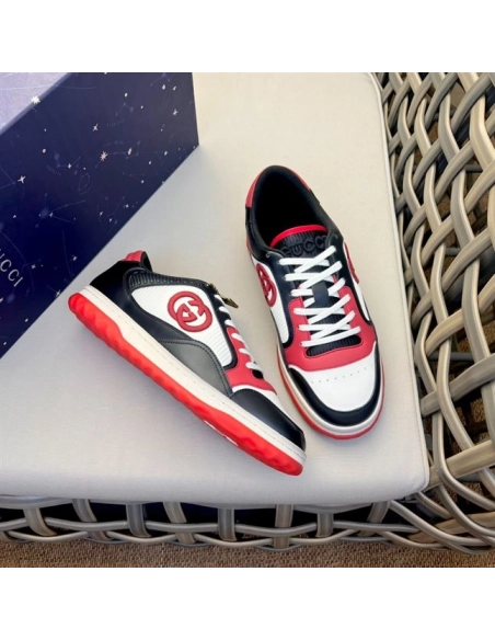 FashionStatement,GUCCI,IconicStyle,ItalianCraftsmanship,LuxuryFootwear,SNEAKER