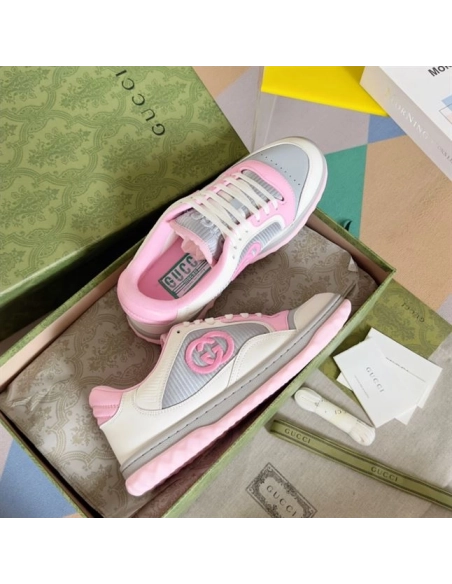 FashionStatement,GUCCI,IconicStyle,ItalianCraftsmanship,LuxuryFootwear,SNEAKER