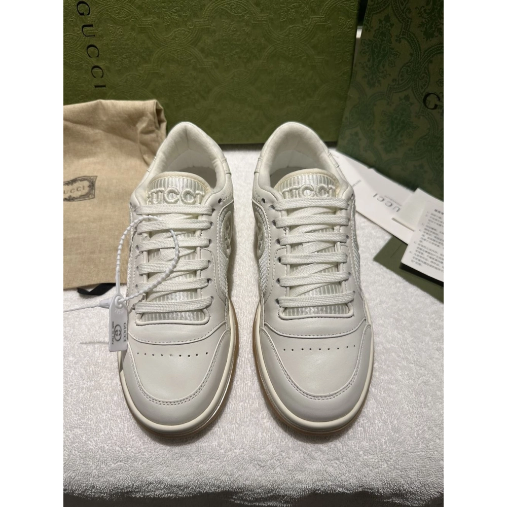 FashionStatement,GUCCI,IconicStyle,ItalianCraftsmanship,LuxuryFootwear,SNEAKER