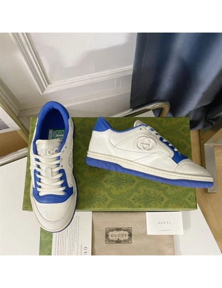 FashionStatement,GUCCI,IconicStyle,ItalianCraftsmanship,LuxuryFootwear,SNEAKER