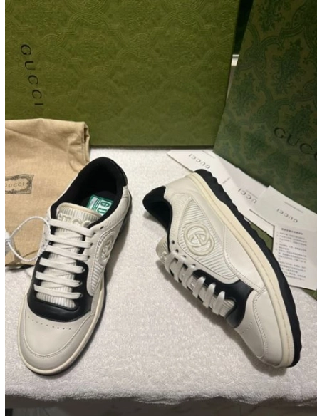FashionStatement,GUCCI,IconicStyle,ItalianCraftsmanship,LuxuryFootwear,SNEAKER