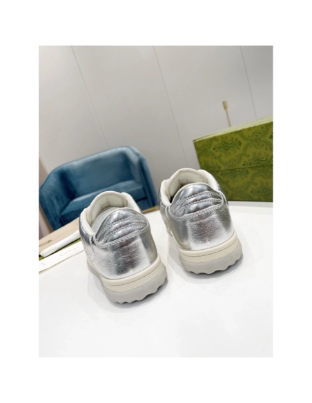 FashionStatement,GUCCI,IconicStyle,ItalianCraftsmanship,LuxuryFootwear,SNEAKER