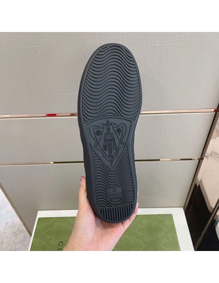 FashionStatement,GUCCI,LuxuryFootwear,SNEAKER