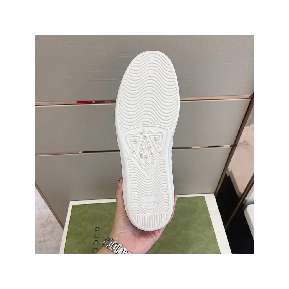 FashionStatement,GUCCI,LuxuryFootwear,SNEAKER