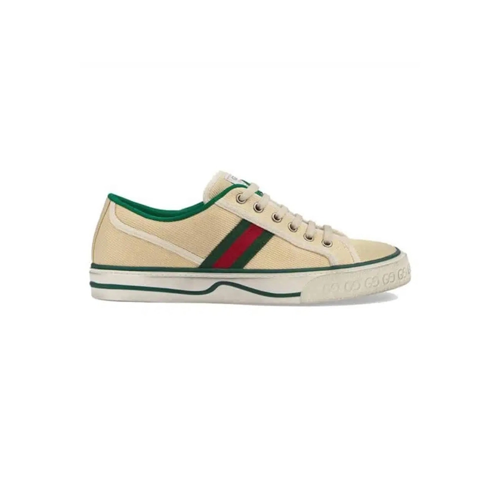 FashionStatement,GUCCI,IconicStyle,ItalianCraftsmanship,LuxuryFootwear,SNEAKER