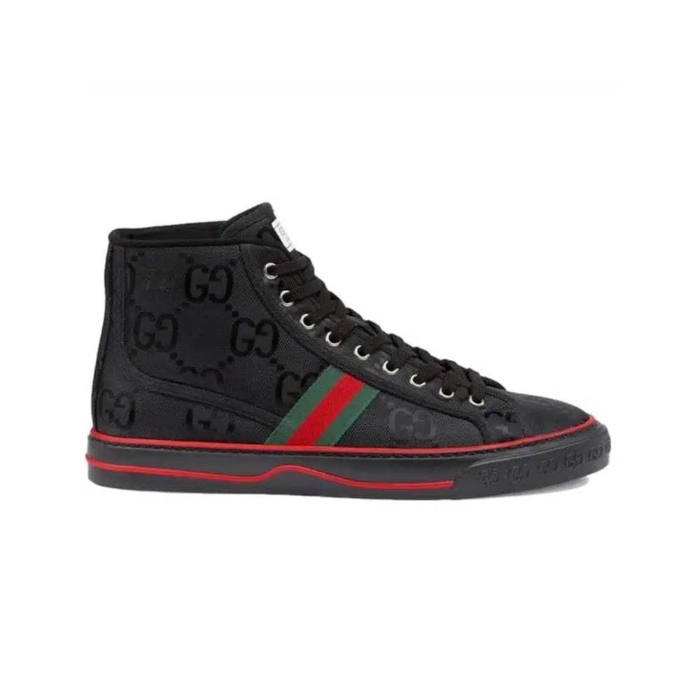 FashionStatement,GUCCI,IconicStyle,ItalianCraftsmanship,LuxuryFootwear,SNEAKER