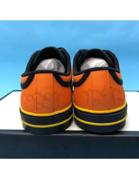 FashionStatement,GUCCI,IconicStyle,ItalianCraftsmanship,LuxuryFootwear,SNEAKER